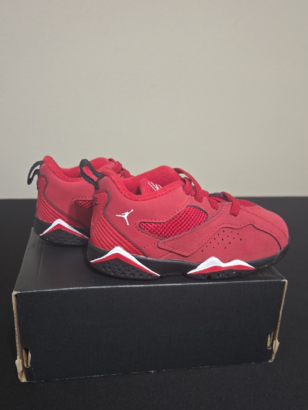 Jordan Kids MVP 92 Size 8c